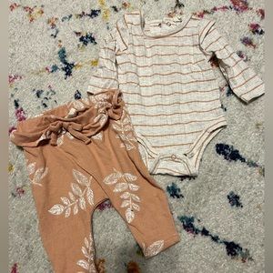 Jessica Simpson 0-3 outfit